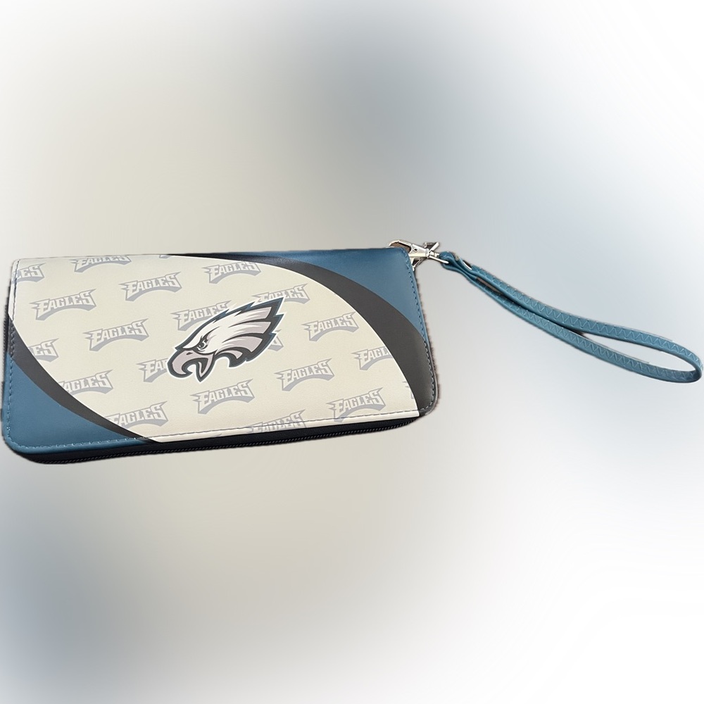 Eagles wristlet wallet